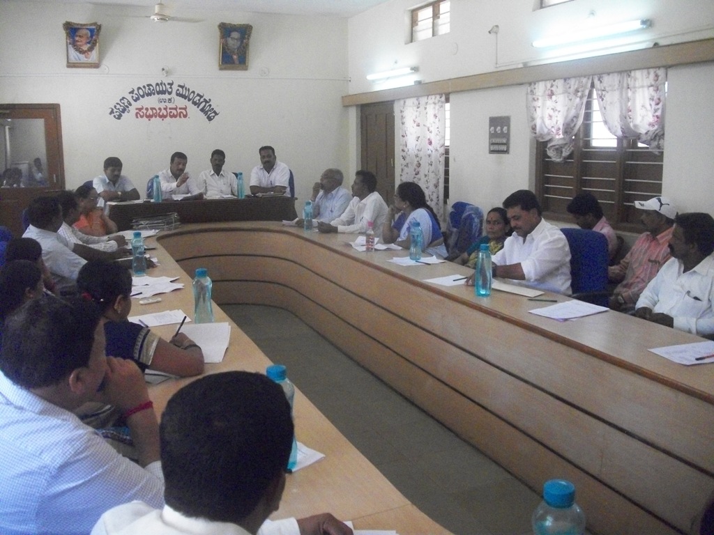 ಕಾರ್ಯಕ್ಷಮತೆ ಇಲ್ಲದ ಸಿಬ್ಬಂದಿಯನ್ನು ವರ್ಗಾಯಿಸಿ